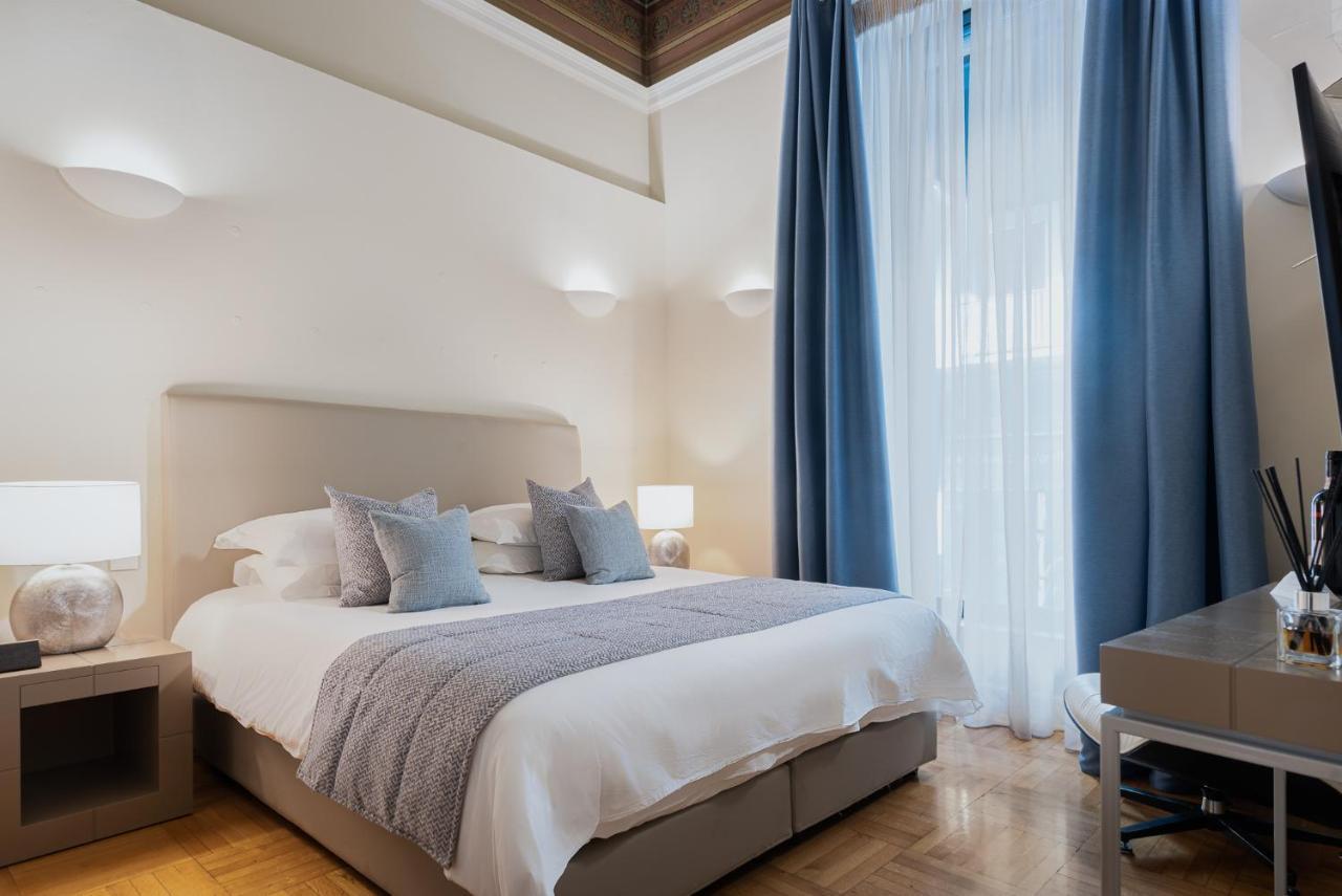 33Solonossuites أثينا المظهر الخارجي الصورة