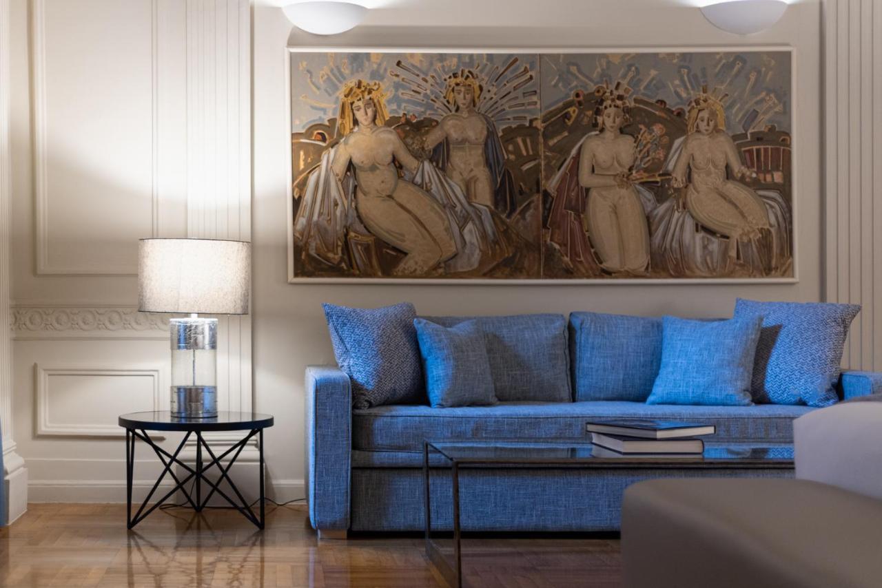 33Solonossuites أثينا المظهر الخارجي الصورة